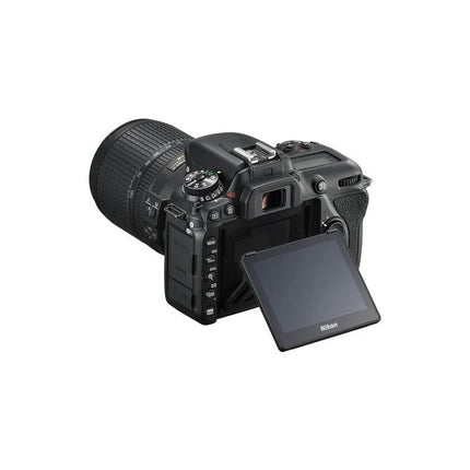Nikon D7500 + AF-S DX 18-140 mm VR