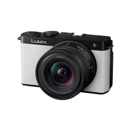 Panasonic Lumix DC-S9 (blanco ahumado) + Lumix S 18-40 mm f/4,5-6,3