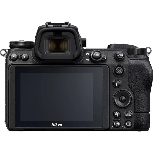Nikon Z6 II + Z 24-200 mm f/4–6,3 VR
