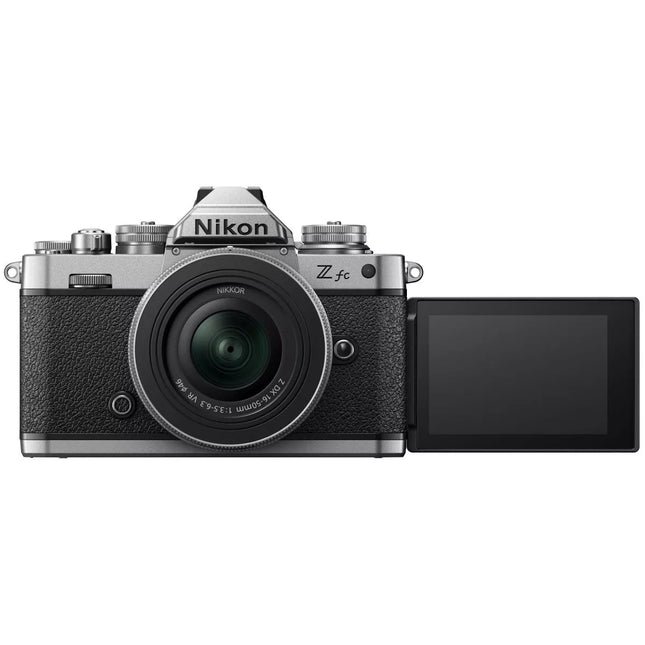 Nikon Z fc + 16-50 mm f/3,5-6,3 VR