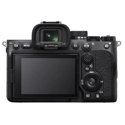 Sony Alpha 7 IV + 28-70 mm f/3,5–5,6 OSS