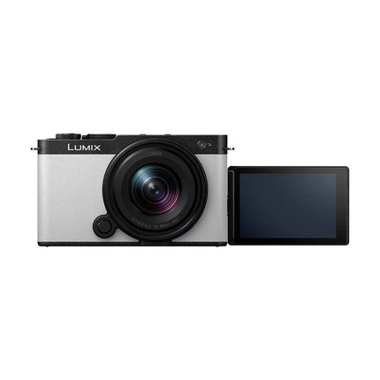 Panasonic Lumix DC-S9 (blanco ahumado) + Lumix S 18-40 mm f/4,5-6,3
