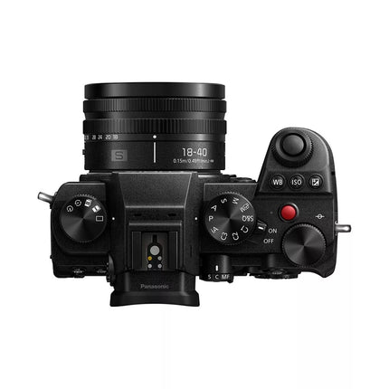 Panasonic Lumix DC-S5D + Lumix S 18-40 mm f/4,5-6,3