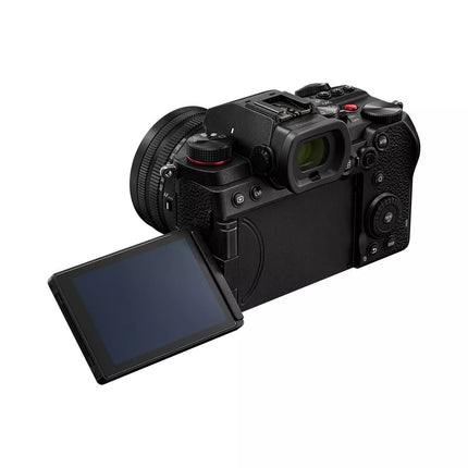 Panasonic Lumix DC-S5D + Lumix S 18-40 mm f/4,5-6,3