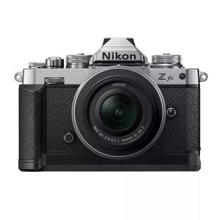 Nikon Z fc + 16-50 mm f/3,5-6,3 VR