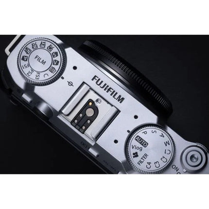 Fujifilm X-M5 Plata + Zoom XC 15-45mm f/3.5-5.6 OIS PZ